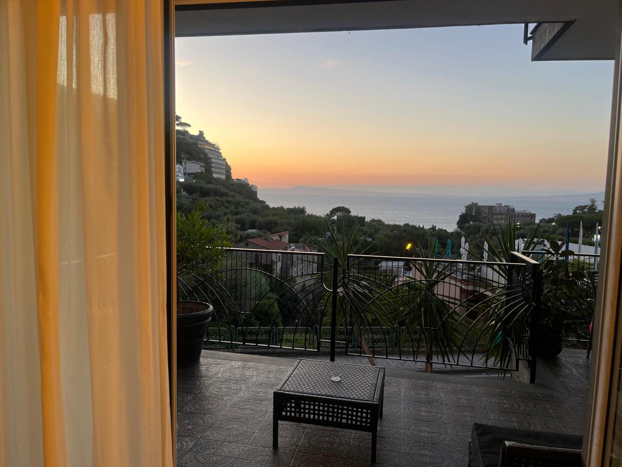 La Conca Dei Sogni Lägenhet Sorrento Exteriör bild
